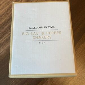 Williams Sonoma Fig Design Shaker Set